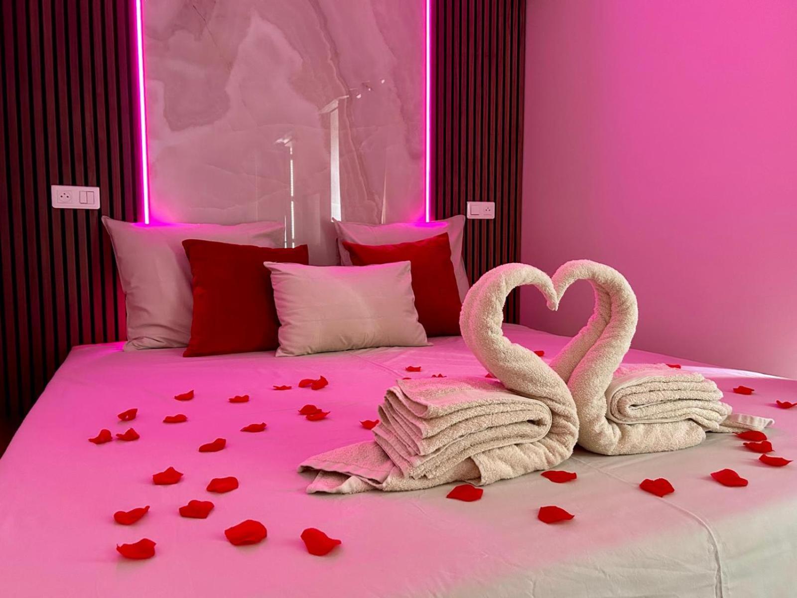 Intimate Escape - Seaside - Spa Bath - Wifi - Ac 尼斯 外观 照片