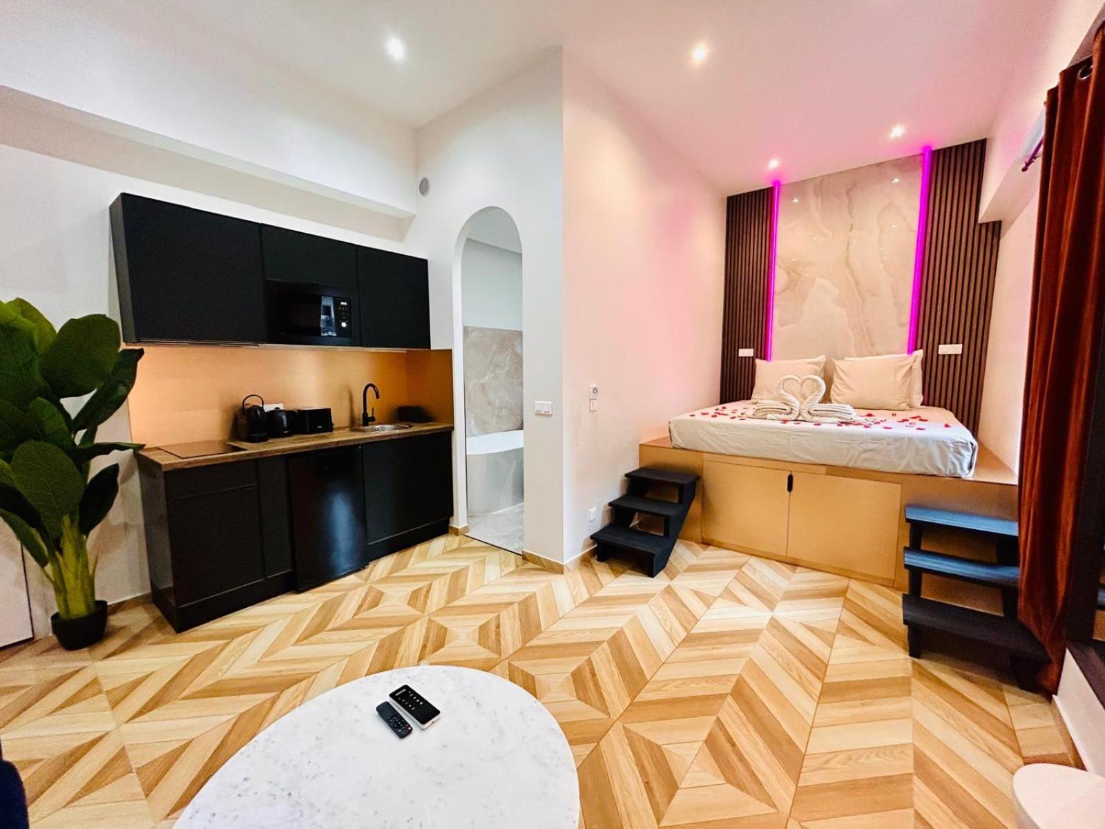 Intimate Escape - Seaside - Spa Bath - Wifi - Ac 尼斯 外观 照片