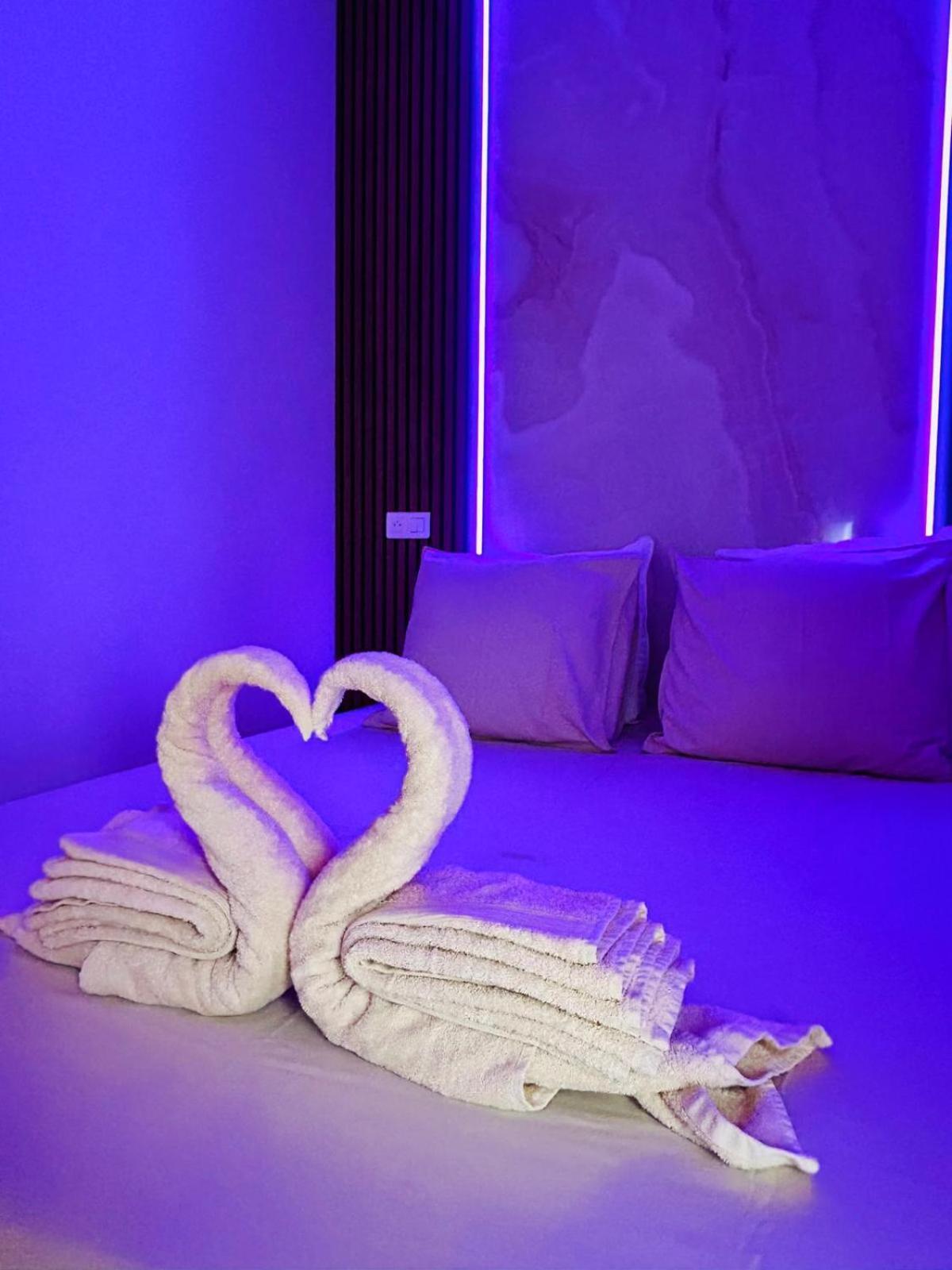 Intimate Escape - Seaside - Spa Bath - Wifi - Ac 尼斯 外观 照片